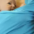Kép 4/5 - Magyarinda rugalmas hordozókendő újszülött kortól fürdős kendő nyaraláshoz wellneszhez