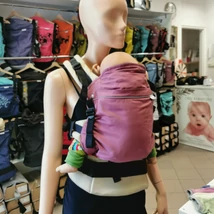 Magyarinda Klasszik PRO csatos babahordozó (3,5 kg) újszülött kortól a hordozós kor végéig